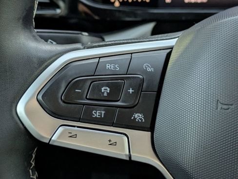 Used 2022 Volkswagen Taos S image 24