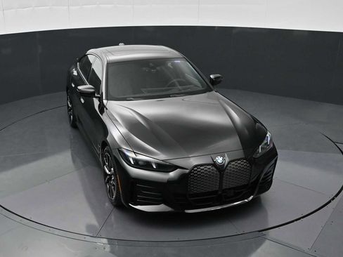 New 2026 BMW i4 eDrive40 w/ M Sport Package RWD image 19