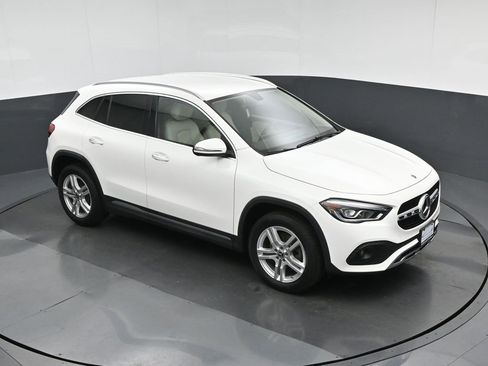 Used 2021 Mercedes-Benz GLA 250 4MATIC image 57