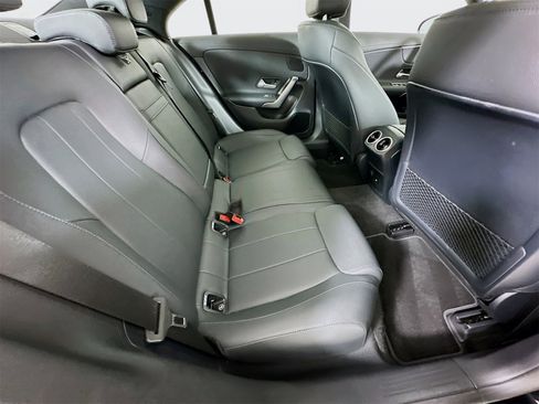 Used 2025 Mercedes-Benz CLA 250 image 28