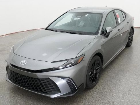New 2026 Toyota Camry SE image 3