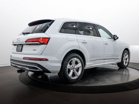 Certified 2023 Audi Q7 2.0T Premium Plus w/ Premium Plus Package AWD/4WD image 4