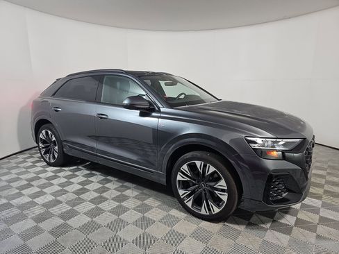 Used 2025 Audi Q8 Premium Plus w/ Premium Plus Package image 4