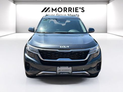 Used 2023 Kia Seltos EX AWD/4WD image 2