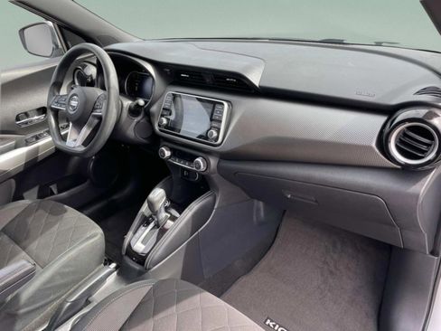Used 2020 Nissan Kicks SV FWD image 25