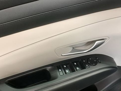 Certified 2025 Hyundai Tucson SEL image 10