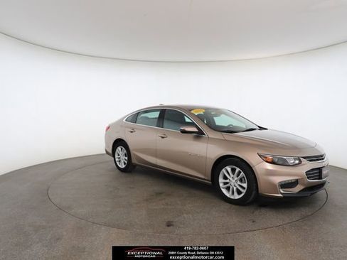 Used 2018 Chevrolet Malibu LT image 28