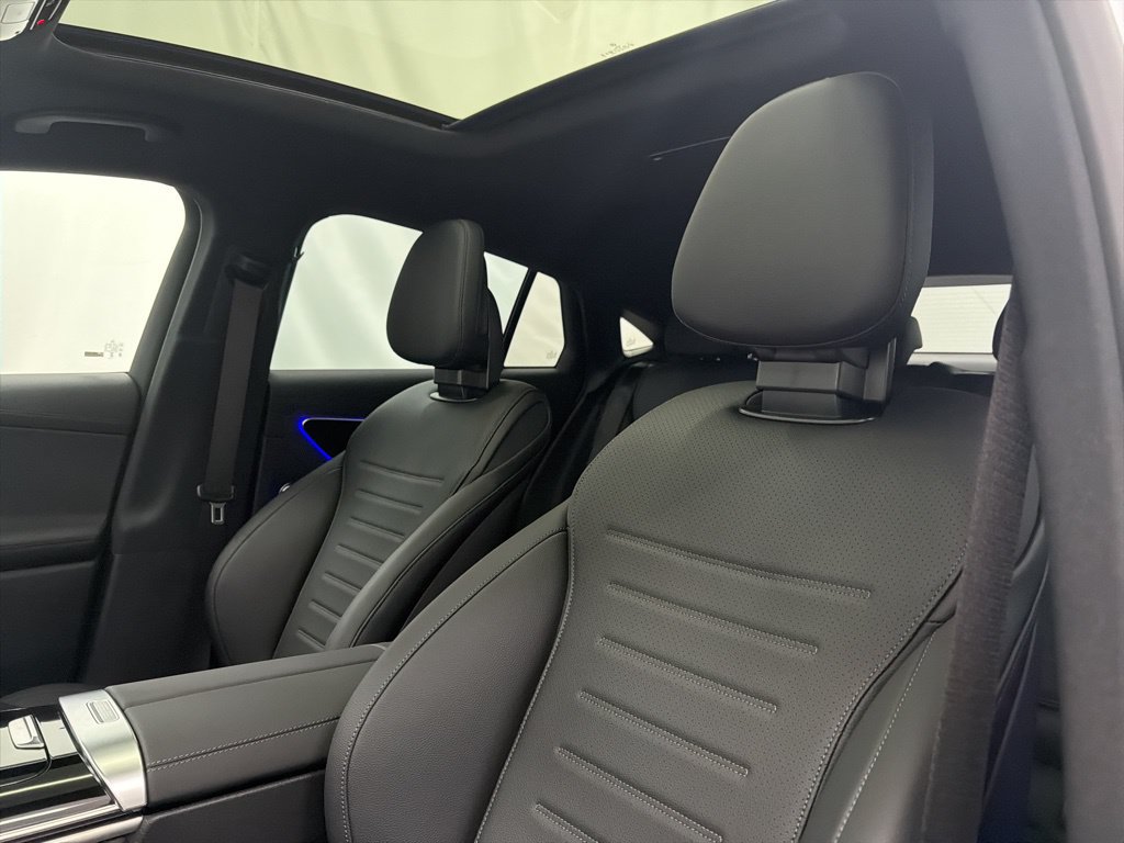 Used 2026 Mercedes-Benz GLC 300 4MATIC image 14
