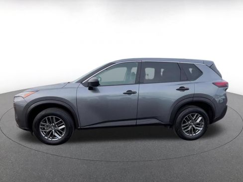 Used 2023 Nissan Rogue S FWD image 9