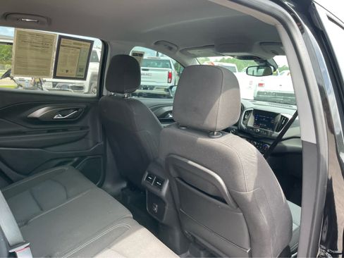 Used 2023 GMC Terrain SLE w/ Driver Convenience Package AWD/4WD image 28