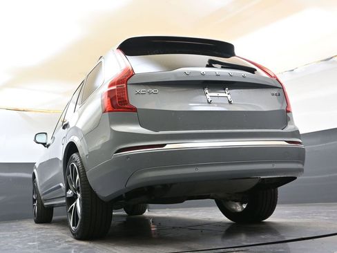 Certified 2024 Volvo XC90 B5 Plus w/ Protection Package Premier image 32
