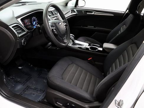 Used 2013 Ford Fusion SE image 10