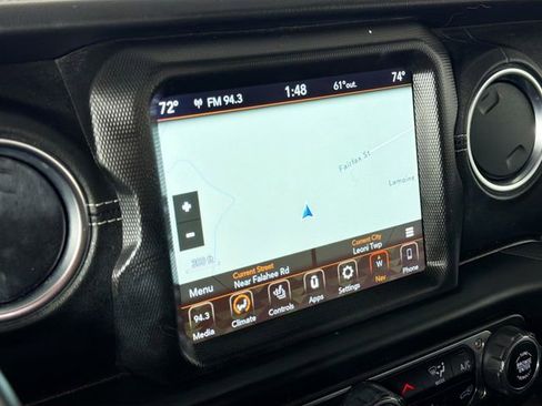Used 2021 Jeep Wrangler Unlimited Sahara w/ Uconnect 4C Nav & Sound Group AWD/4WD image 14