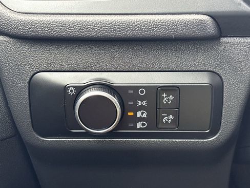 Certified 2025 Ford Escape Active AWD/4WD image 24