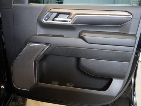 Used 2024 Chevrolet Silverado 3500 High Country w/ High Country Premium Package AWD/4WD image 58