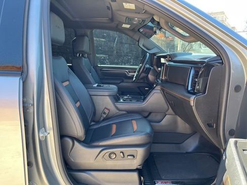 Used 2025 GMC Sierra 2500 AT4 w/ AT4 Premium Plus Package AWD/4WD image 24