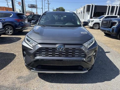 Used 2020 Toyota RAV4 XSE image 2