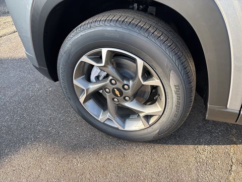 New 2026 Chevrolet Trax LT w/ Driver Confidence Package image 7