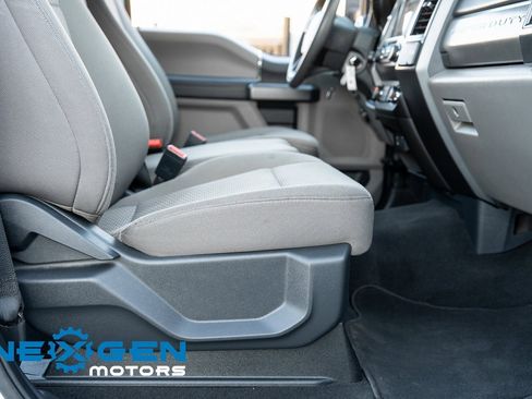 Used 2022 Ford F350 XLT image 47