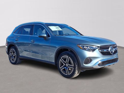 New 2026 Mercedes-Benz GLC 300 4MATIC image 3