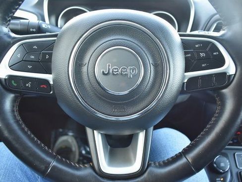 Used 2019 Jeep Compass Latitude w/ Popular Equipment Group image 18