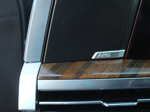 Used 2026 Cadillac Escalade ESV Platinum Sport w/ LPO, ONYX Package AWD/4WD image 46