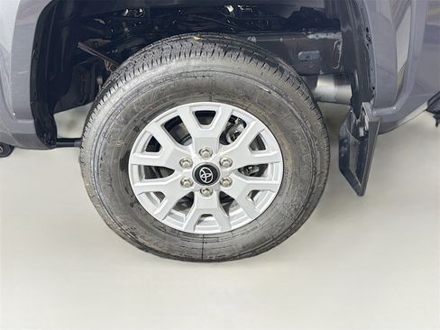 Used 2024 Toyota Tacoma SR5 image 31