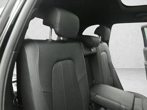 Certified 2023 Mercedes-Benz GLB 250 4MATIC image 25