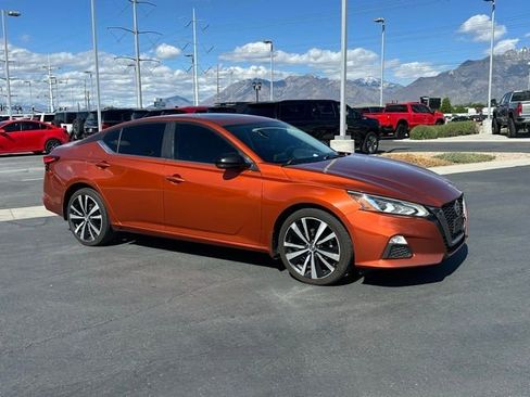 Used 2019 Nissan Altima 2.5 SR w/ SR Premium Package AWD/4WD image 27