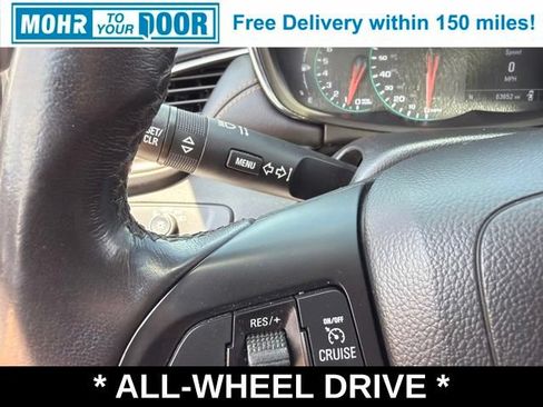 Used 2022 Chevrolet Trax LT w/ Driver Confidence Package AWD/4WD image 18