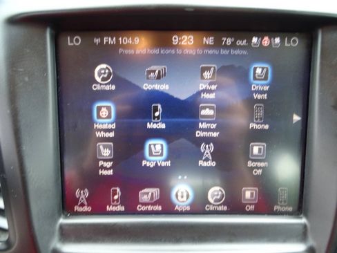 Used 2016 Chrysler 200 C w/ Premium Group FWD image 25