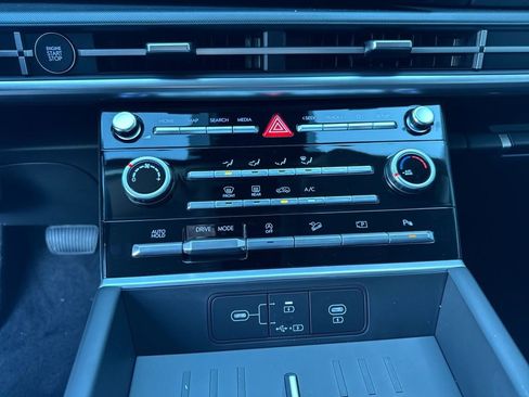 New 2026 Hyundai Santa Fe SE FWD image 9