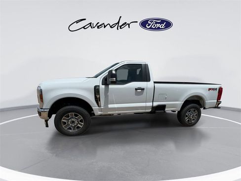 New 2025 Ford F350 XLT w/ FX4 Off-Road Package image 12