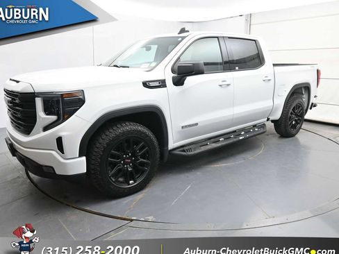 Used 2023 GMC Sierra 1500 Elevation AWD/4WD image 2