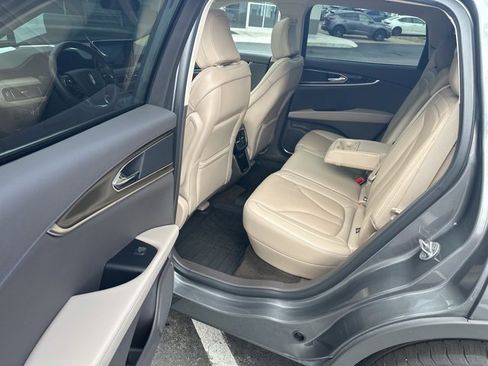 Used 2022 Lincoln Nautilus Reserve image 16