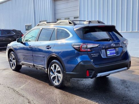 Used 2022 Subaru Outback Limited AWD/4WD image 3