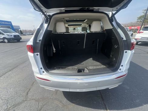 Used 2023 Buick Enclave Essence w/ Experience Buick Package image 32