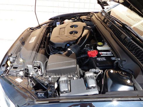 Used 2016 Ford Fusion Titanium FWD image 18