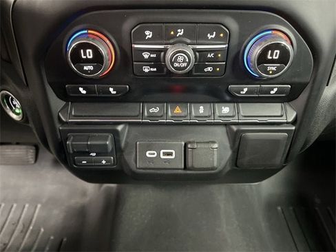 Used 2021 Chevrolet Silverado 1500 RST w/ Max Trailering Package image 17