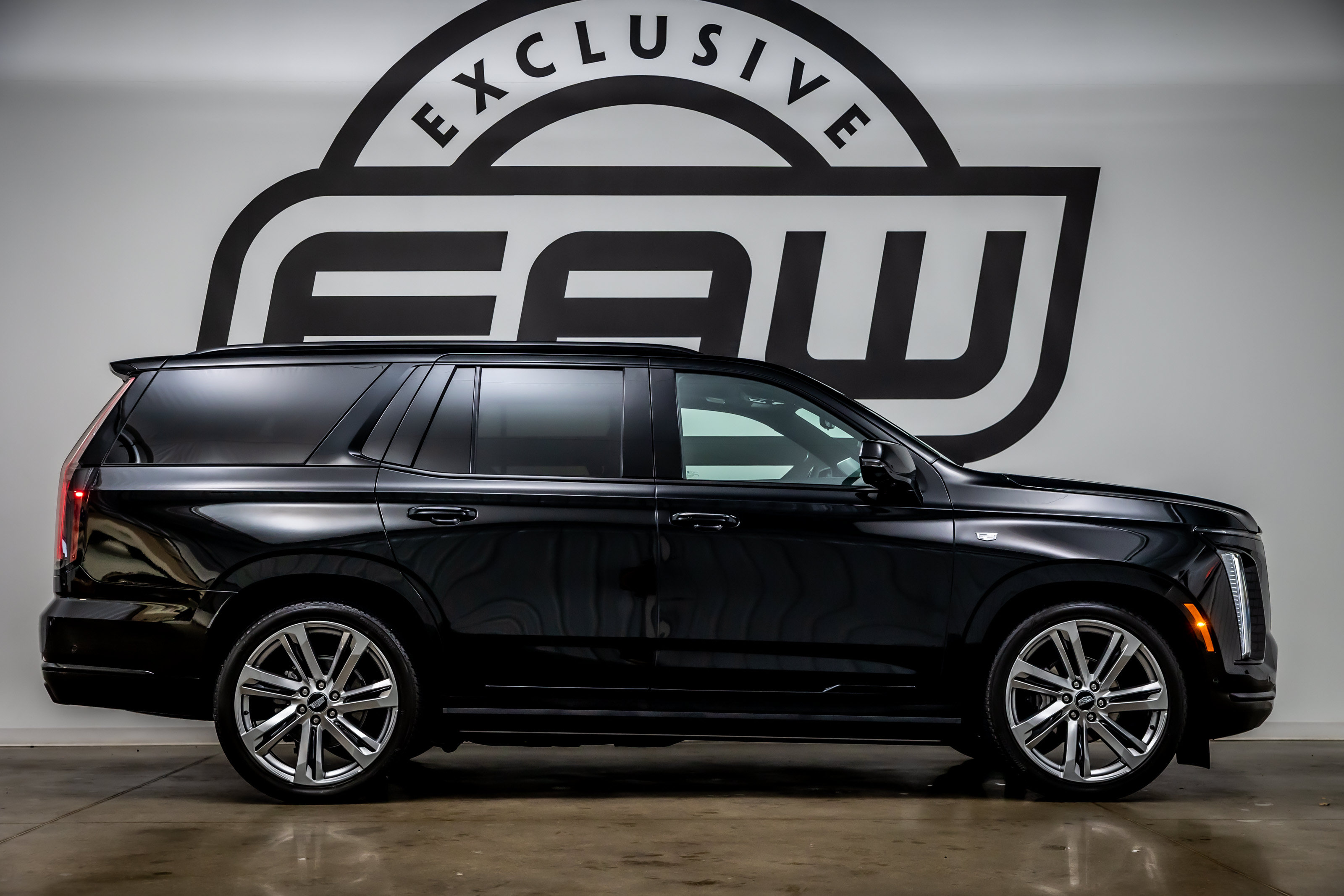 Used 2026 Cadillac Escalade Platinum Sport AWD/4WD image 9
