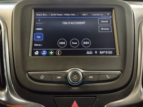 Used 2019 Chevrolet Equinox LT FWD image 25