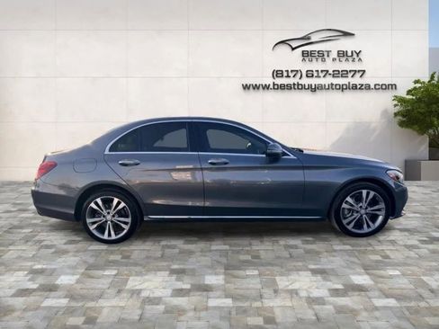 Used 2017 Mercedes-Benz C 300 4MATIC Sedan image 8
