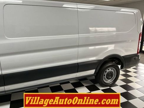 Used 2018 Ford Transit 250 148 Low Roof image 9