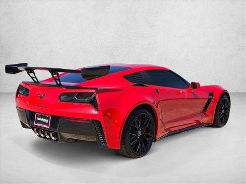 Used 2016 Chevrolet Corvette Z06 w/ 3LZ Preferred Equipment Group RWD image 5