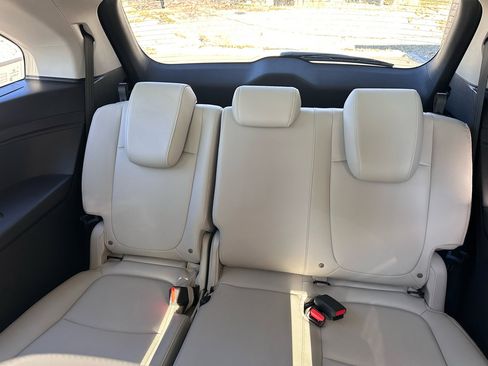Used 2025 Honda Odyssey EX-L image 16