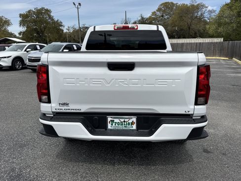 Used 2024 Chevrolet Colorado LT RWD image 4