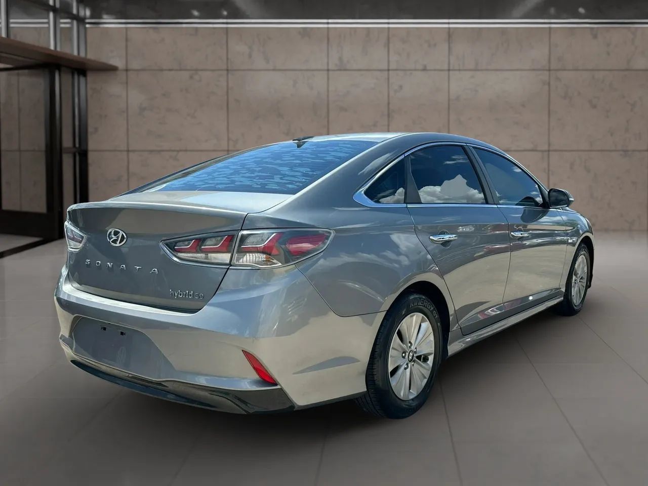 Used 2018 Hyundai Sonata SE FWD image 4