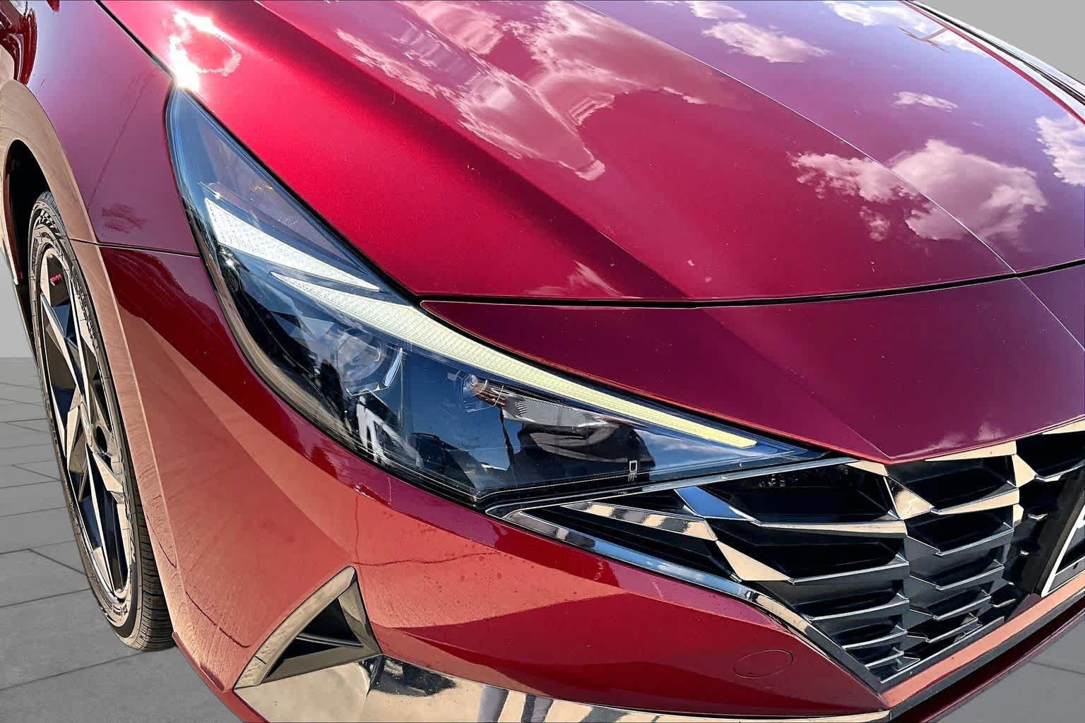 Used 2023 Hyundai Elantra Limited FWD image 27