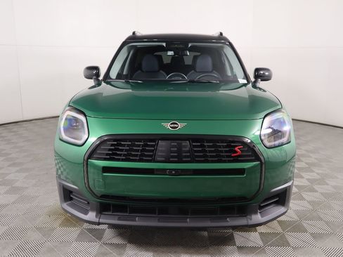 Used 2025 MINI Cooper Countryman S w/ Comfort Package Max image 2