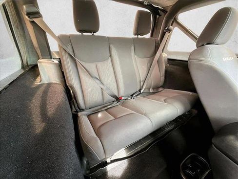 Used 2015 Jeep Wrangler Sahara w/ Connectivity Group image 27